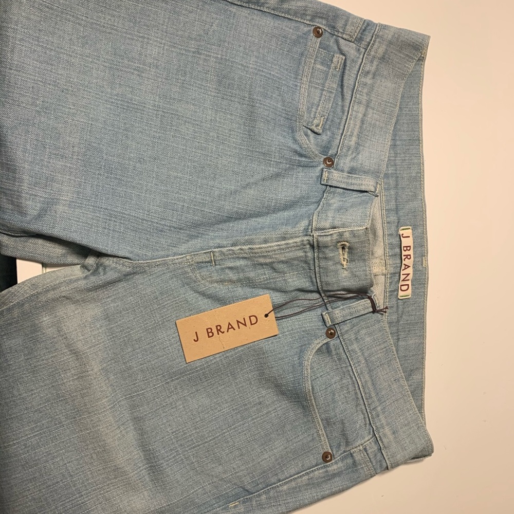NWT J BRAND light boot cut jeans SZ 31